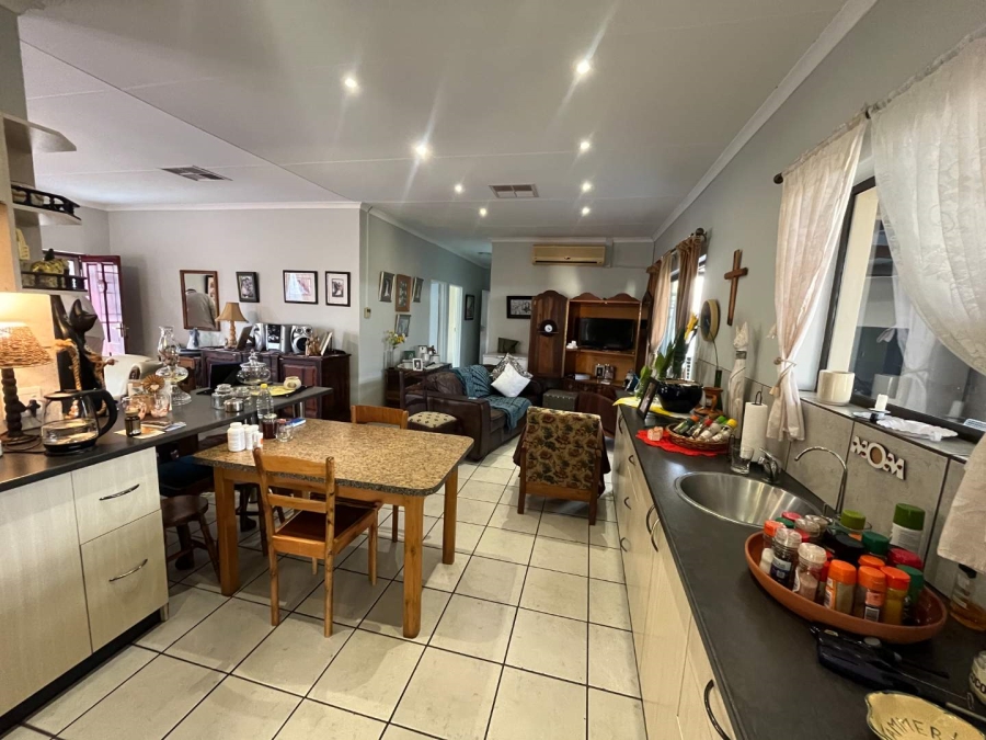 3 Bedroom Property for Sale in Olyfvenhoudtsdrift Northern Cape